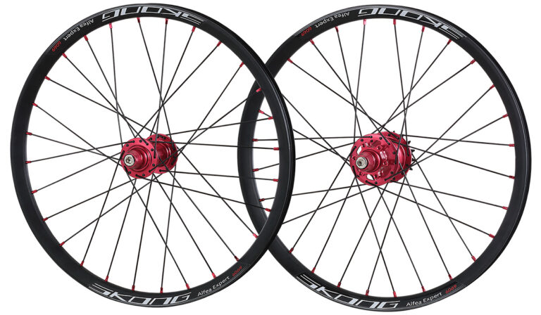 BMX wheelsets red hubs